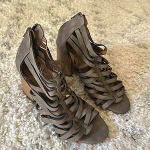 Jellypop, size 7, “Alyssa”. Never worn.